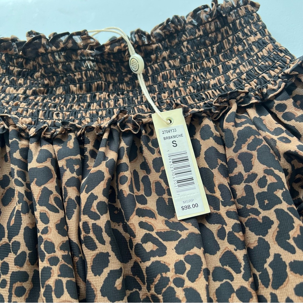 🌸NWT MAX STUDIO Off The Shoulder Double Ruffle Bell Sleeve Top size small - Picture 2 of 8